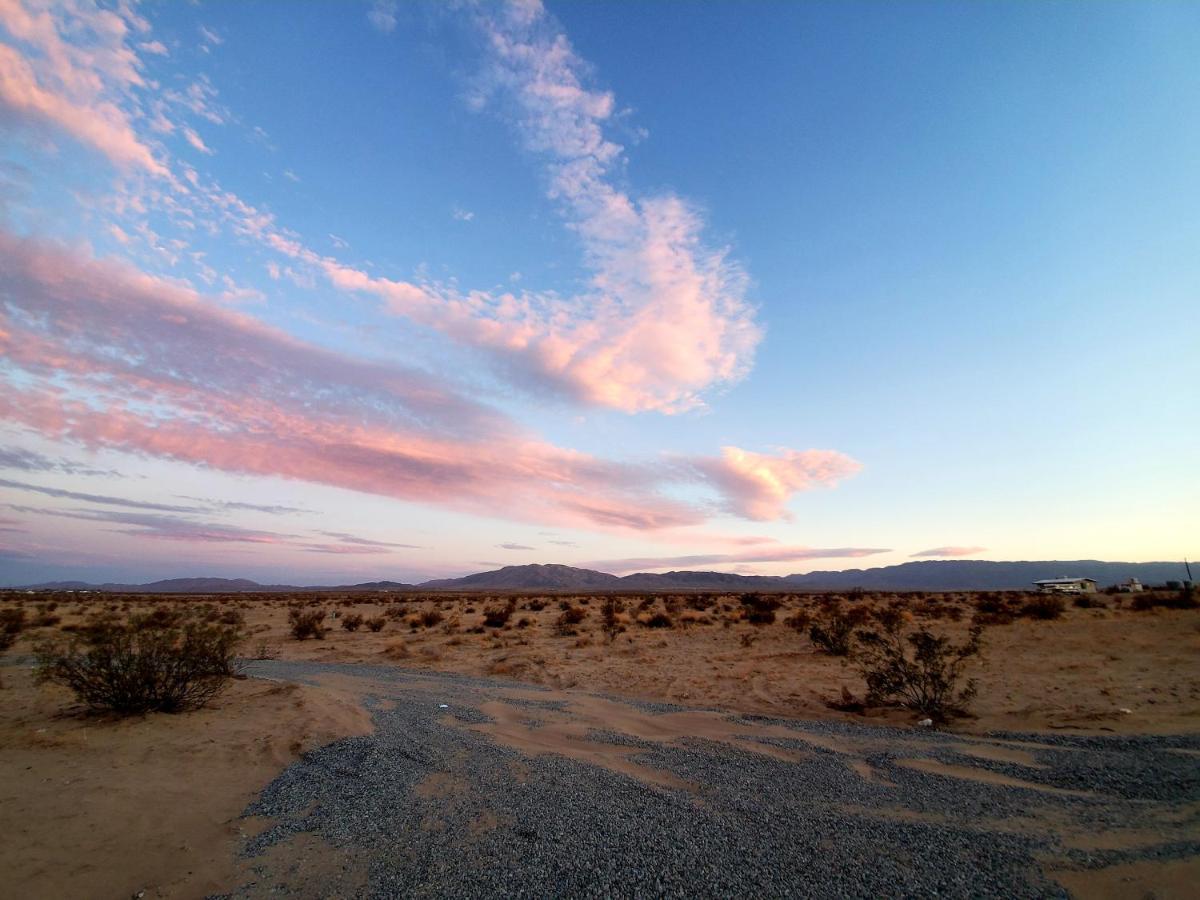 The Kosmic Tortoise Otel Twentynine Palms Dış mekan fotoğraf